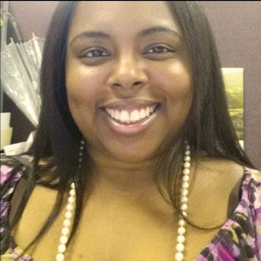 Meet your Posher, Stacy-ann